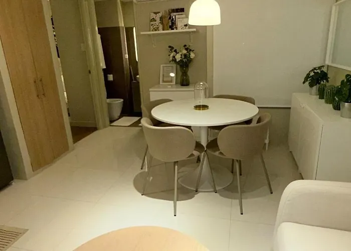 Apartment Value-beautiful 1br In The Heart Of Makati W Wifi, Washer-dryer, Pool & Gym