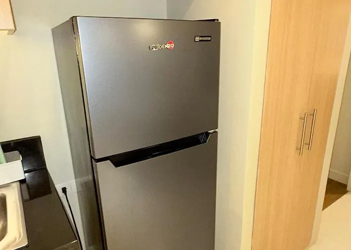 Apartment Value-beautiful 1br In The Heart Of Makati W Wifi, Washer-dryer, Pool & Gym *